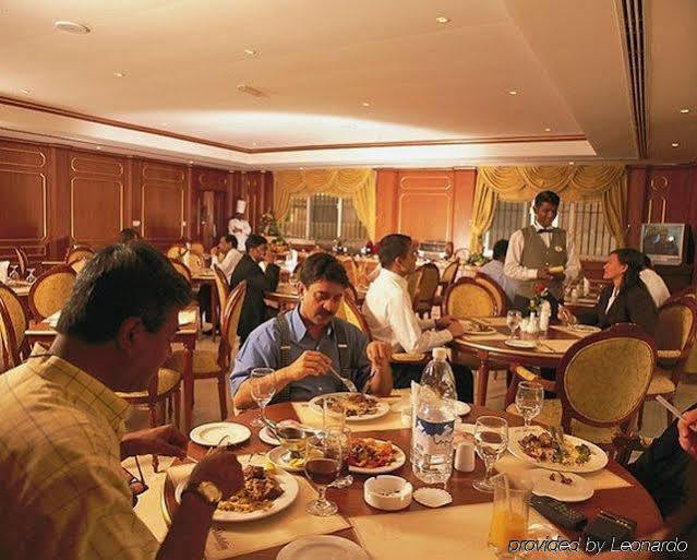 Winchester Grand Hotel Apartment Dubai Restaurant bilde